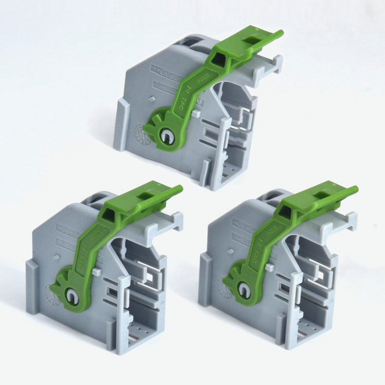 連接器護(hù)套24